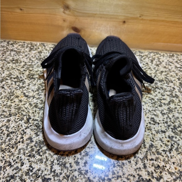 Adidas Black and Purple Running Shoes  Size 8 - Picture 3 of 10